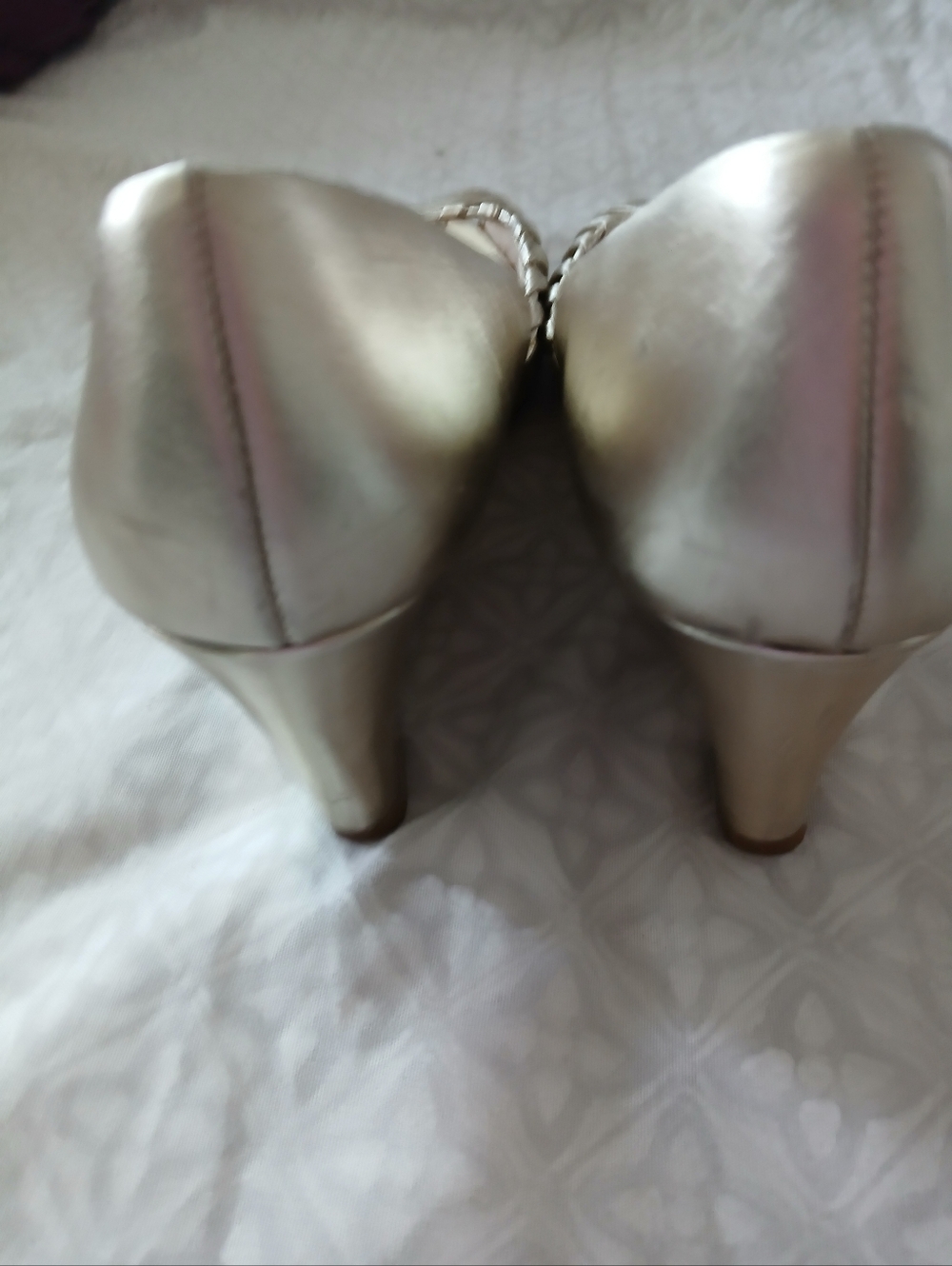 Etienne Aigner Women's Uma Peep-Toe Wedge Champagne Sz 6 Leather Bridal Formal - Picture 4 of 10